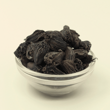 Badi Elaichi (Black Cardamom)