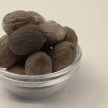 Jaiphal (Whole Nutmeg)