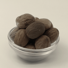 Jaiphal (Whole Nutmeg)